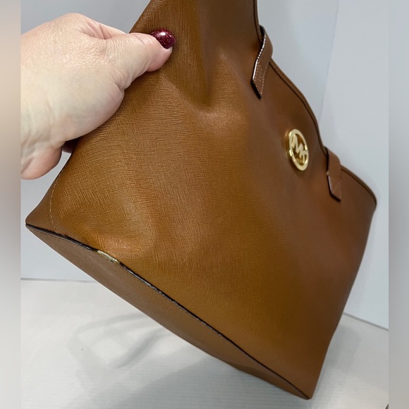 Michael Kors Handbag - Picture 6 of 11